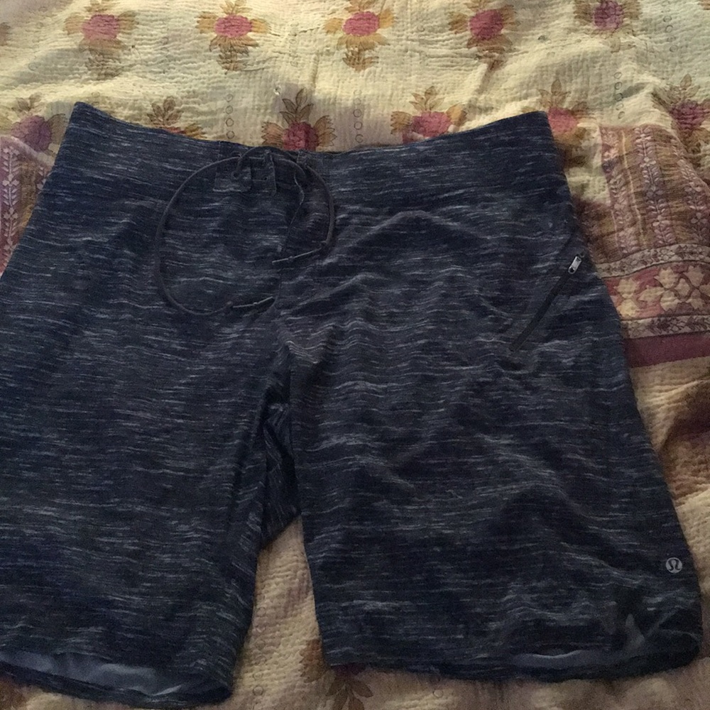 Men’s lululemon shorts